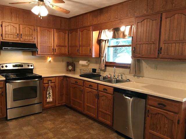 2131 Evergreen Road Covington, VA 24426 - Photo 26 of 56 Kitchen