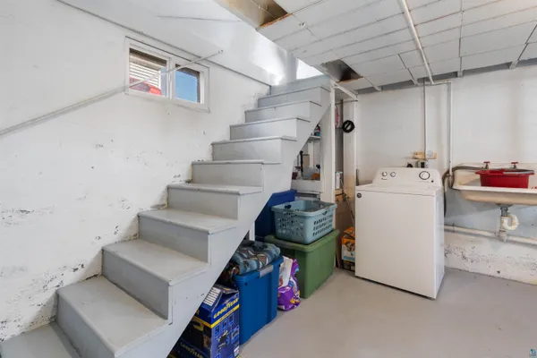 $155,000 | 809 Prospect Avenue, Cloquet, MN 55720