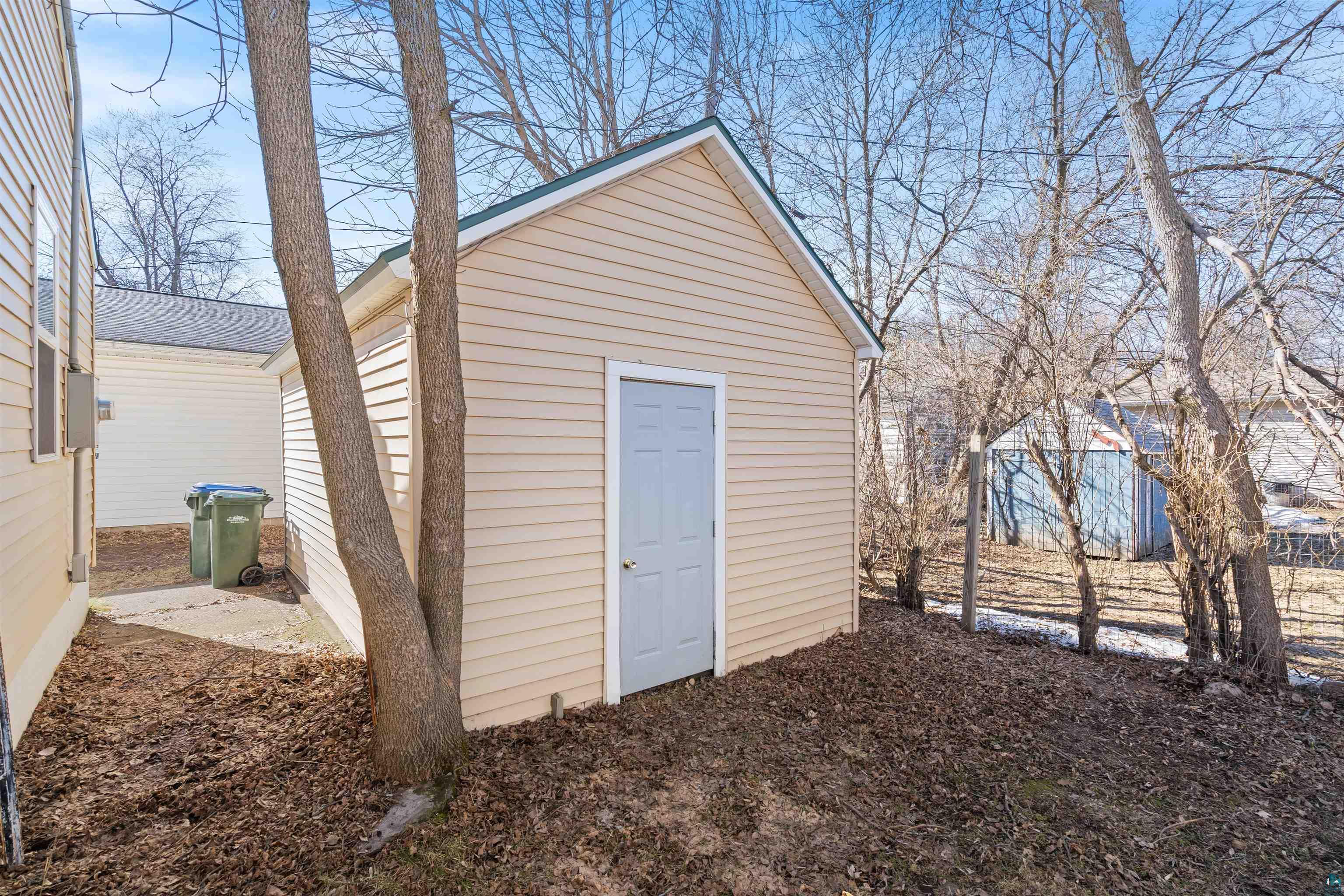 809 Prospect Avenue Cloquet, MN 55720 - Photo 19 of 20 View of outdoor structure