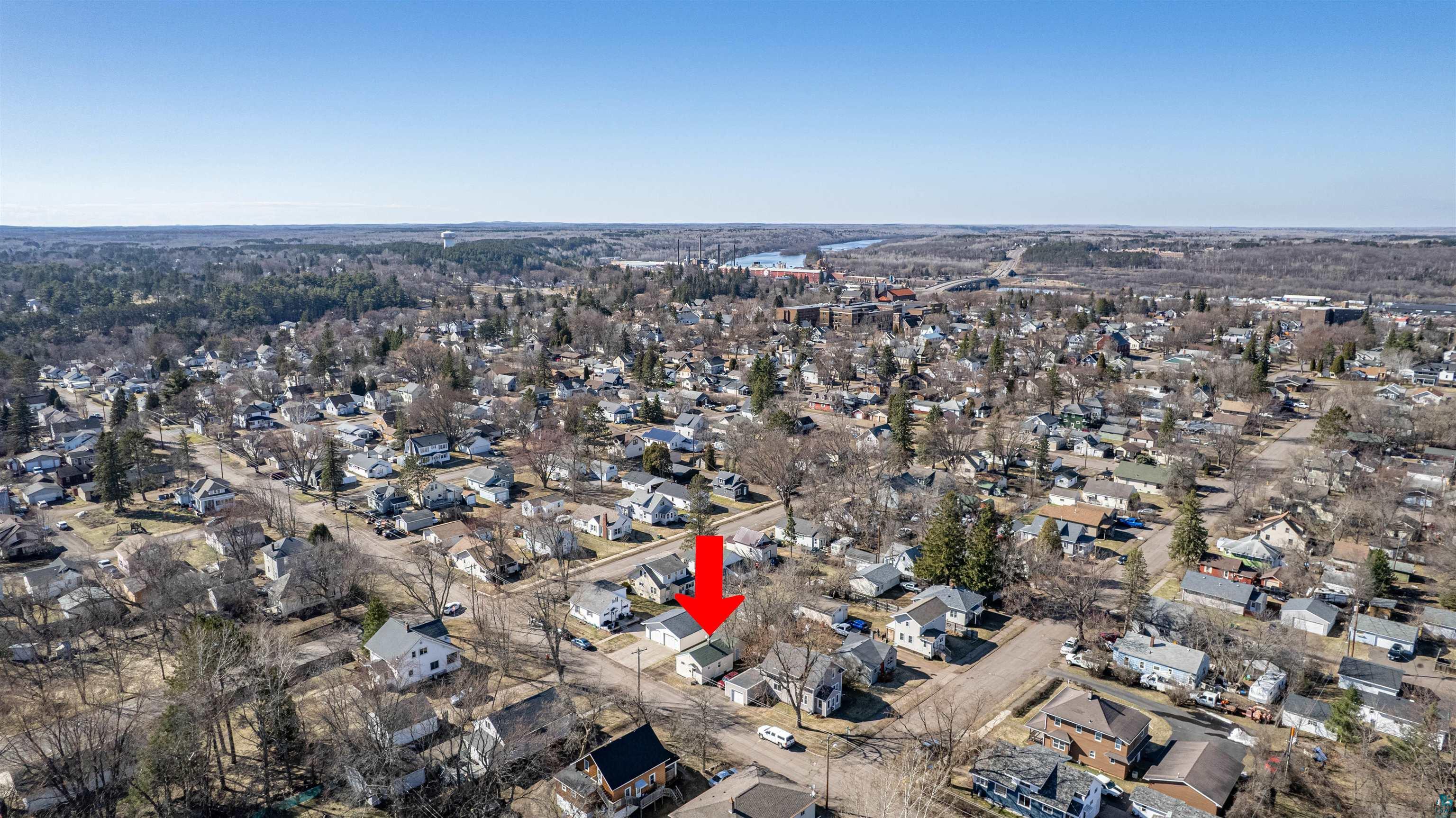 809 Prospect Avenue Cloquet, MN 55720 - Photo 5 of 20 Aerial view of property's location with nearby suburban area