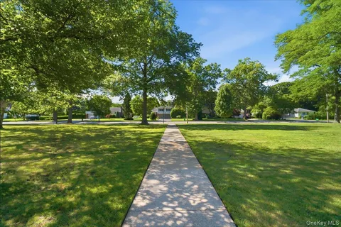 $449,000 | 107 15th Street, Unit E2, Garden City, NY 11530