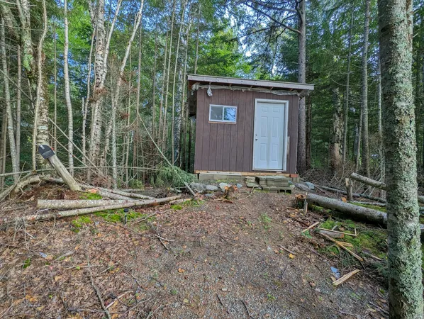 $375,000 | 32 North Mud Cove South, Greenville, ME 04441