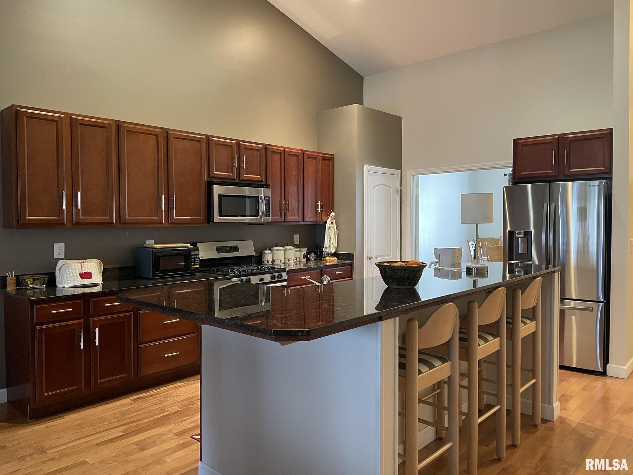 4412 Castle Pines Drive Springfield, IL 62711 - Photo 7 of 24 Gallery Image 7