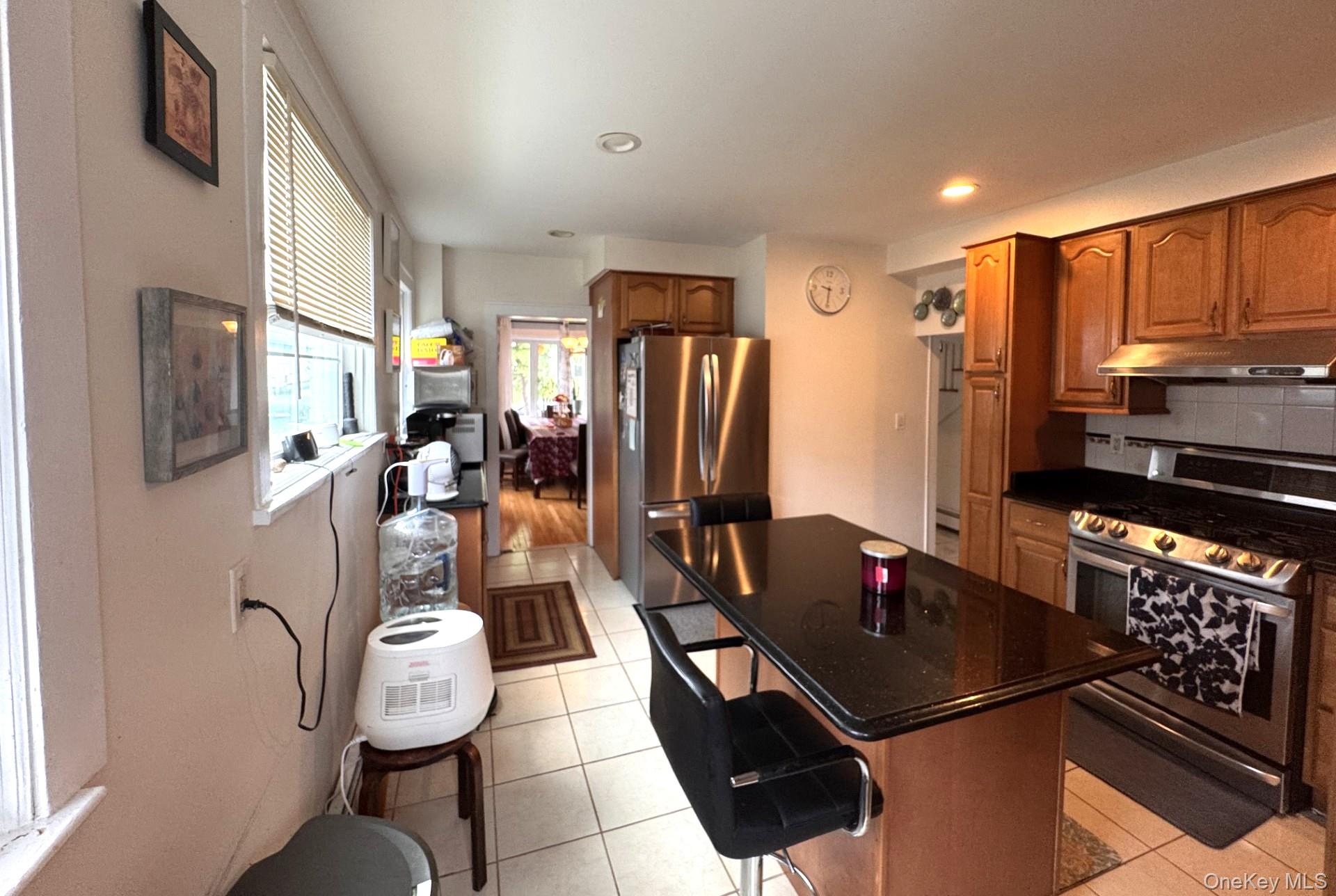 36 Earle Place New Rochelle, NY 10801 - Photo 10 of 36