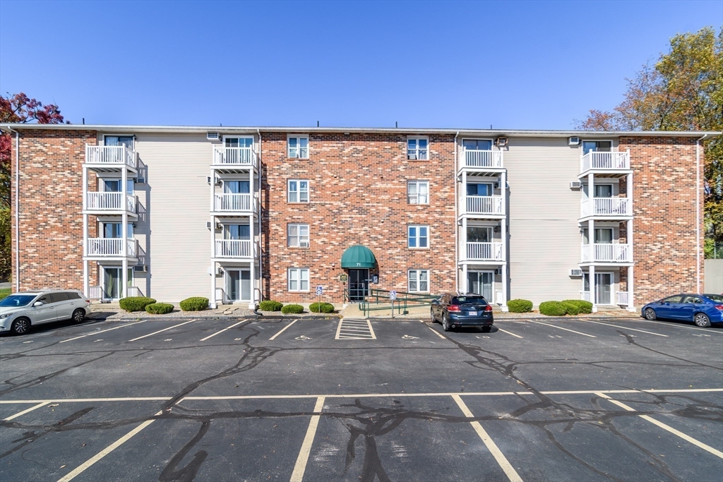 71 Edgeworth Street, Unit 21 Worcester, MA 01605 - Photo 13 of 13 a front view of a building with street view