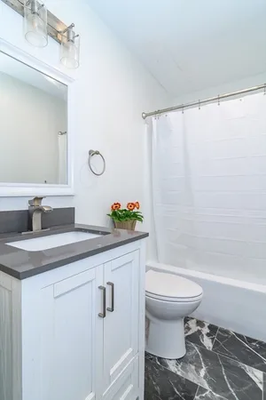 $2,100 | 71 Edgeworth Street, Unit 21, Worcester, MA 01605