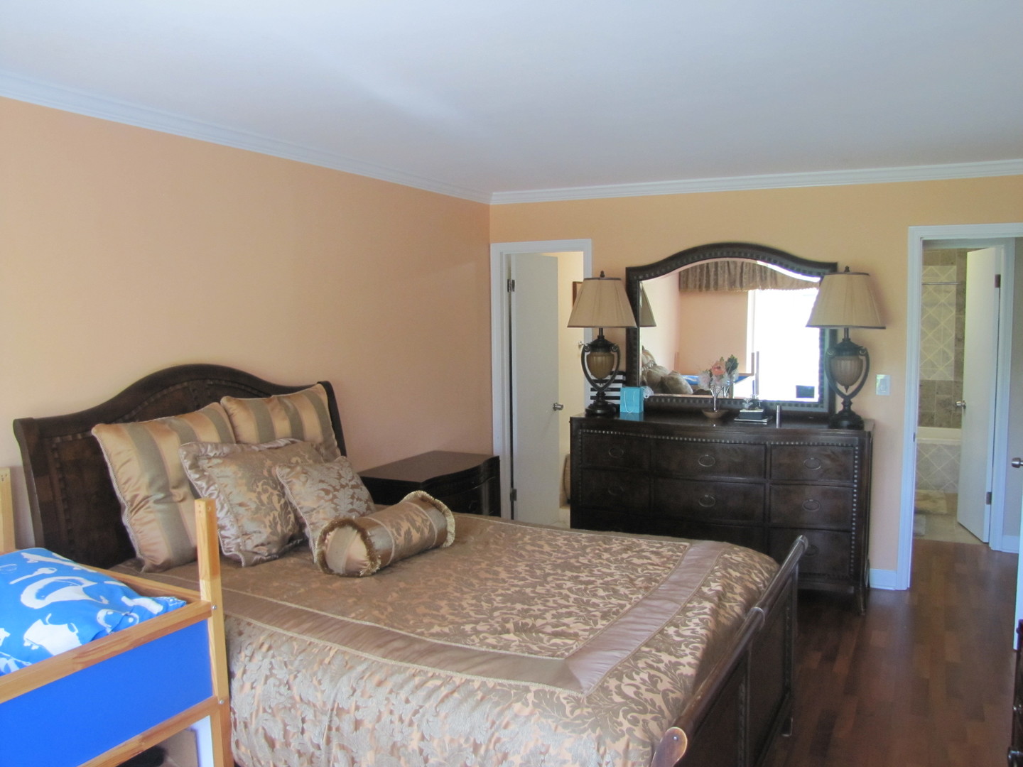 200 Thames Parkway, Unit 3E Park Ridge, IL 60068 - Photo 9 of 16