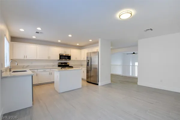 $2,015 | 328 Mali Heights Court, Henderson, NV 89074