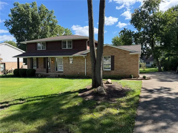 762 Sawmill Trail Northeast, Massillon, OH 44646