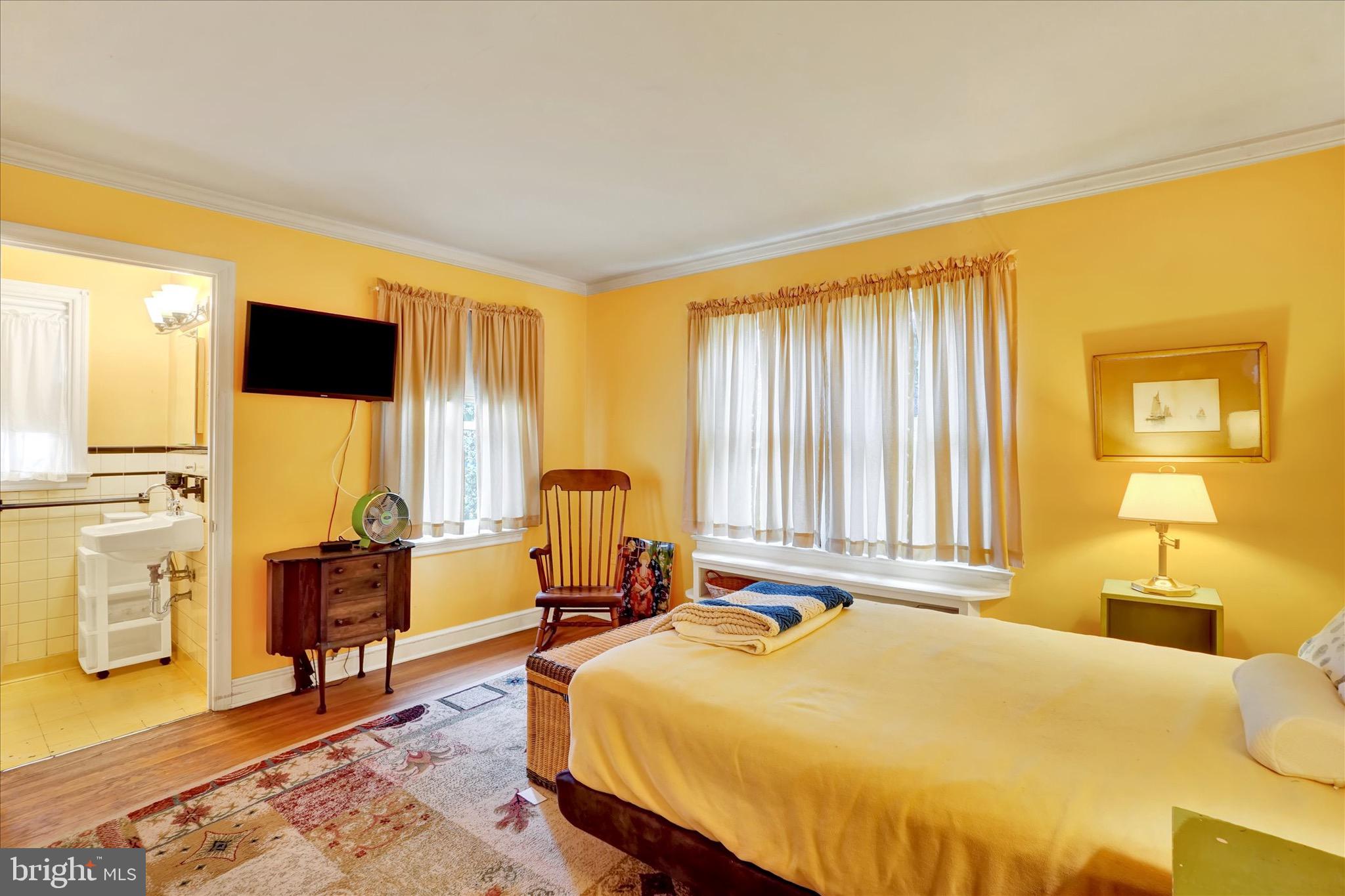 765 Country Club Road York, PA 17403 - Photo 8 of 28 Gallery Image 8