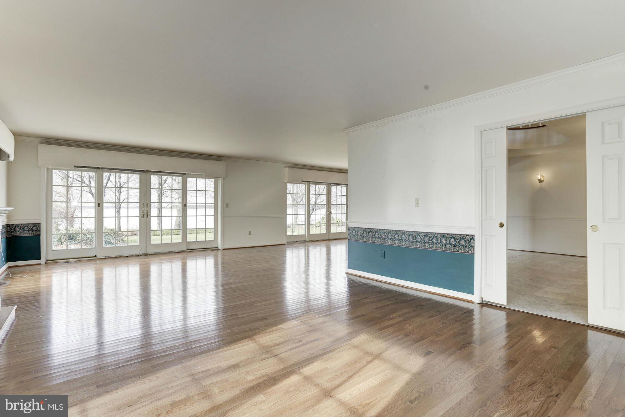2848 Cox Neck Road Chester, MD 21619 - Photo 13 of 30 Living Room