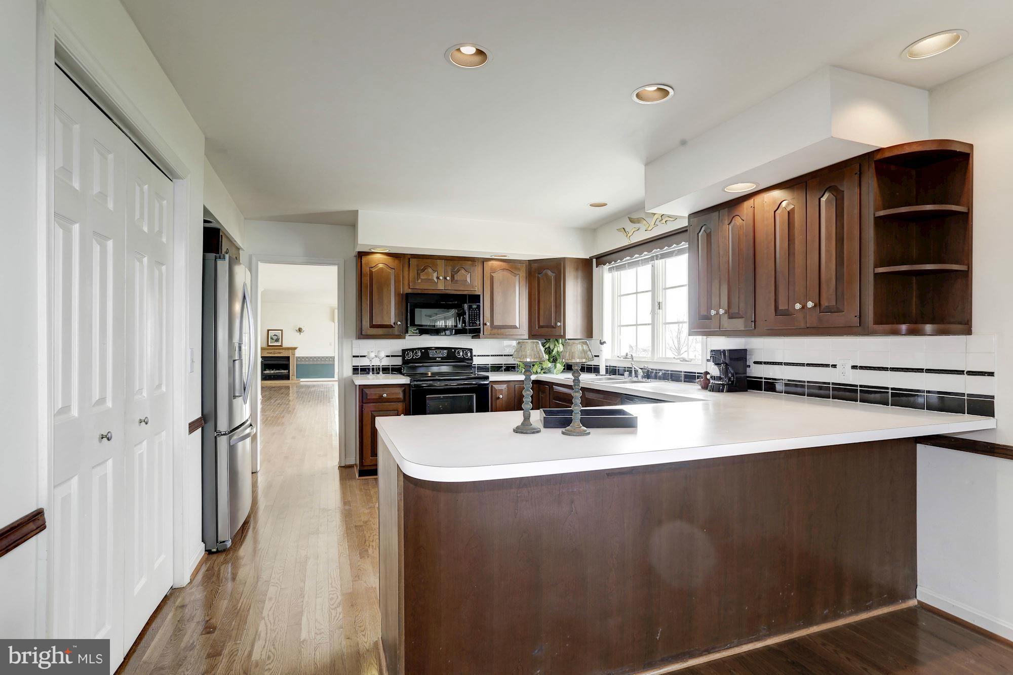 2848 Cox Neck Road Chester, MD 21619 - Photo 17 of 30 Kitchen