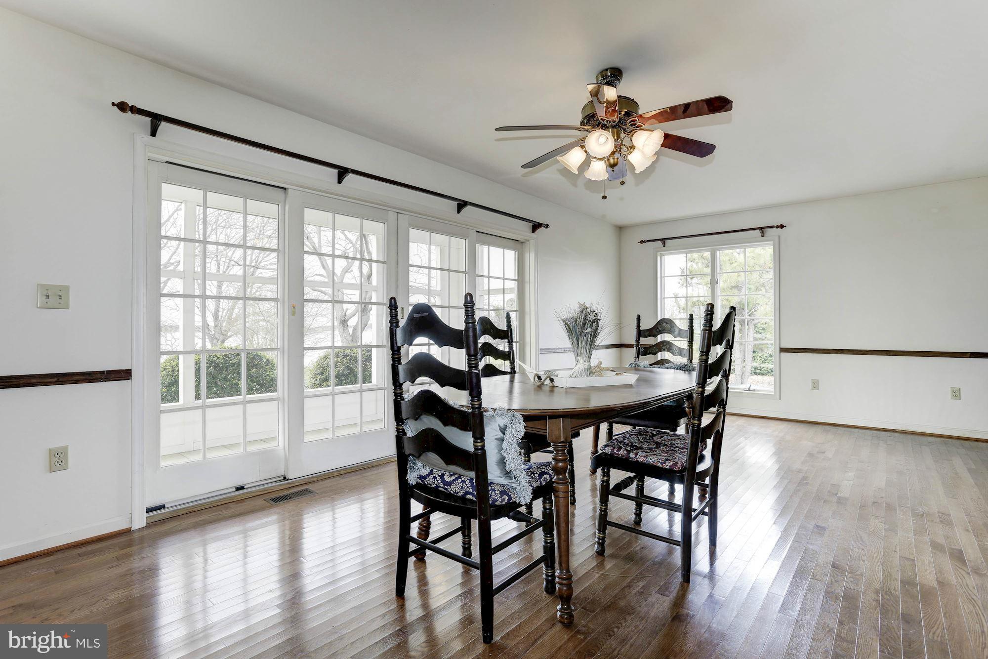 2848 Cox Neck Road Chester, MD 21619 - Photo 20 of 30 Casual dining area