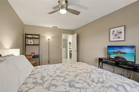 $234,900 | 39650 US Highway 19 North, Unit 135, Tarpon Springs, FL 34689