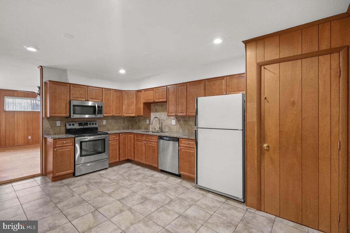 3409 Janet Road Silver Spring, MD 20906 - Photo 12 of 42 Kitchen on Lower 1