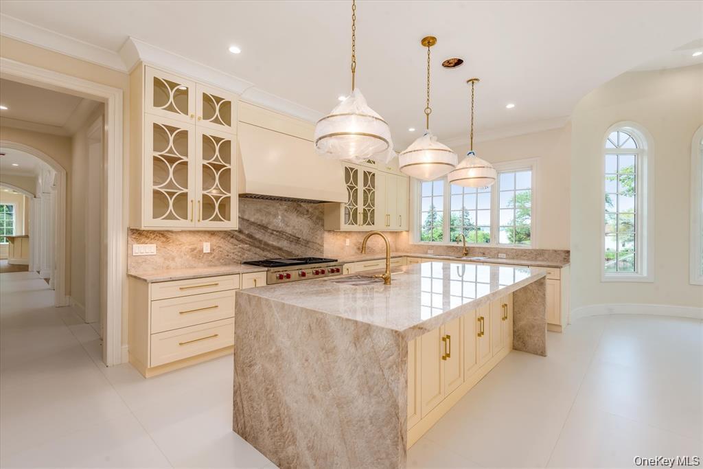 566 East Shore Road Kings Point, NY 11024 - Photo 12 of 42