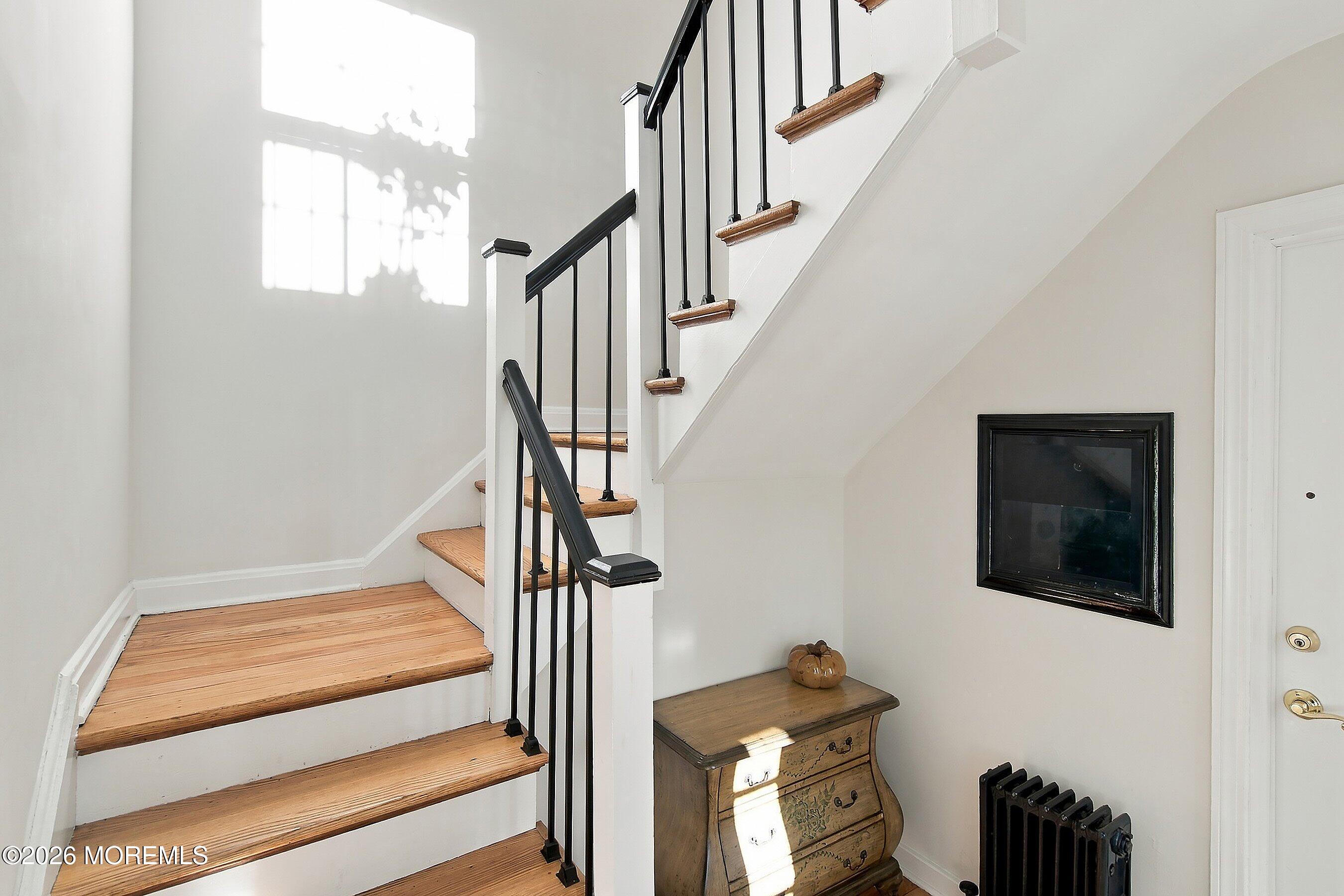 22 Pinckney Road, Unit D Red Bank, NJ 07701 - Photo 4 of 20 Front Stairs