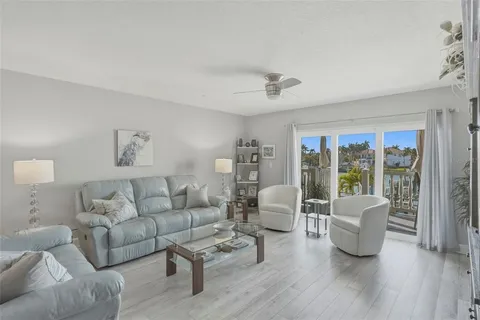 $899,000 | 544 Pinellas Bayway South, Unit TH13, Tierra Verde, FL 33715