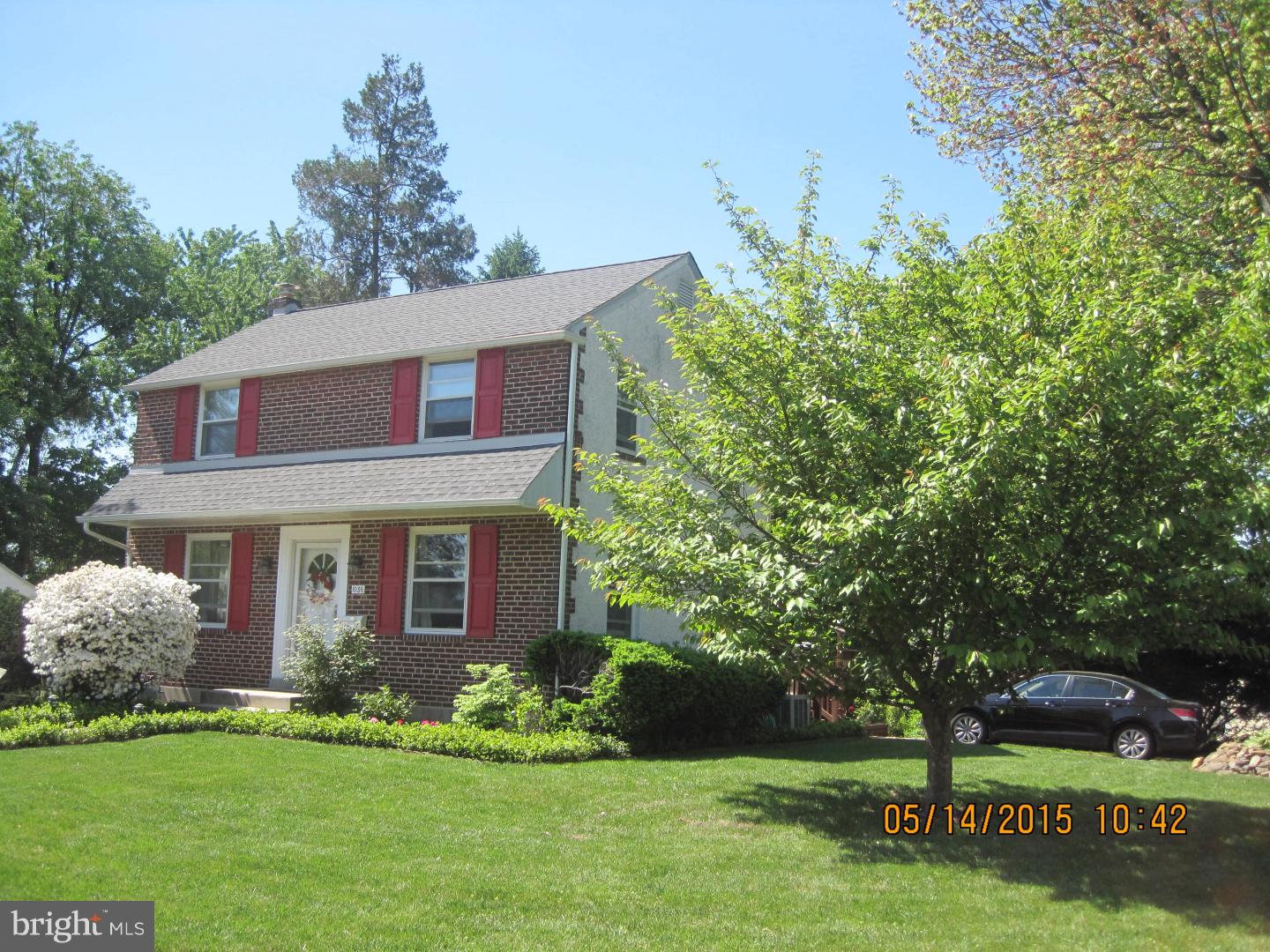 1036 Lamb Road Secane, PA 19018 - Photo 2 of 23 Exterior Front