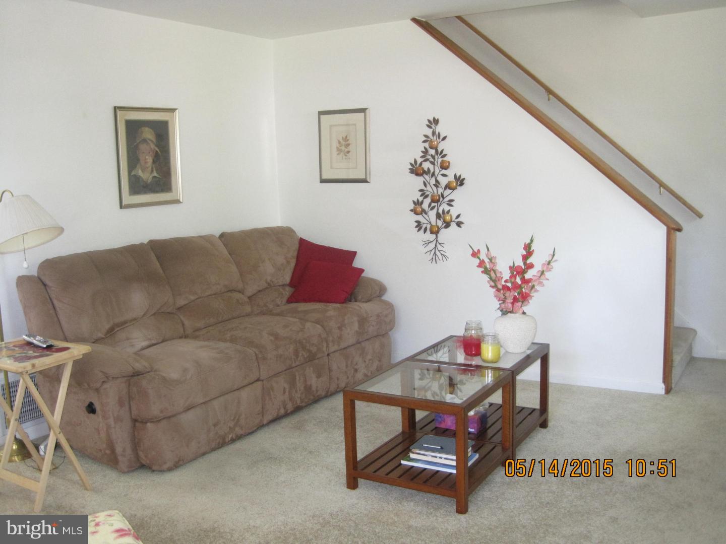 1036 Lamb Road Secane, PA 19018 - Photo 12 of 23 Living Room