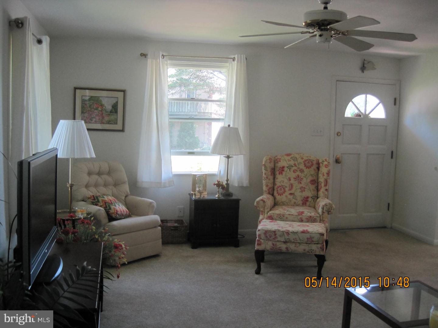 1036 Lamb Road Secane, PA 19018 - Photo 10 of 23 Living Room