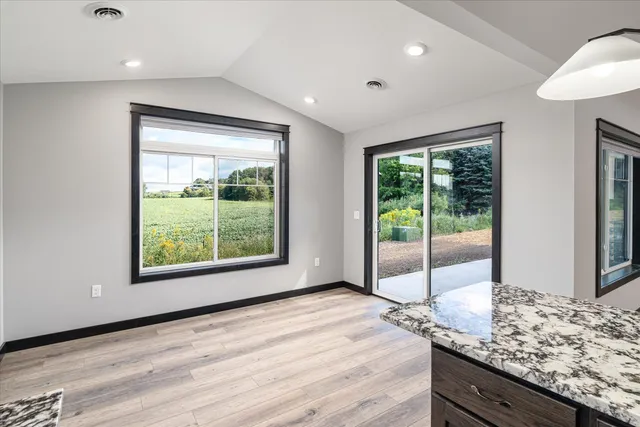 $344,500 | 914 Silverthorne Drive, Viroqua, WI 54665