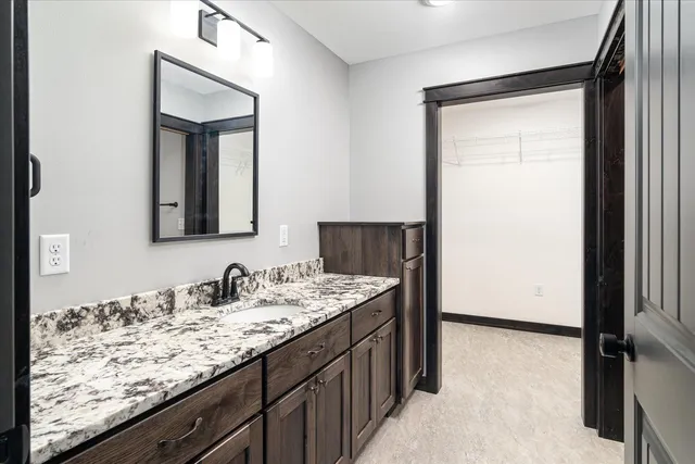 $344,500 | 914 Silverthorne Drive, Viroqua, WI 54665