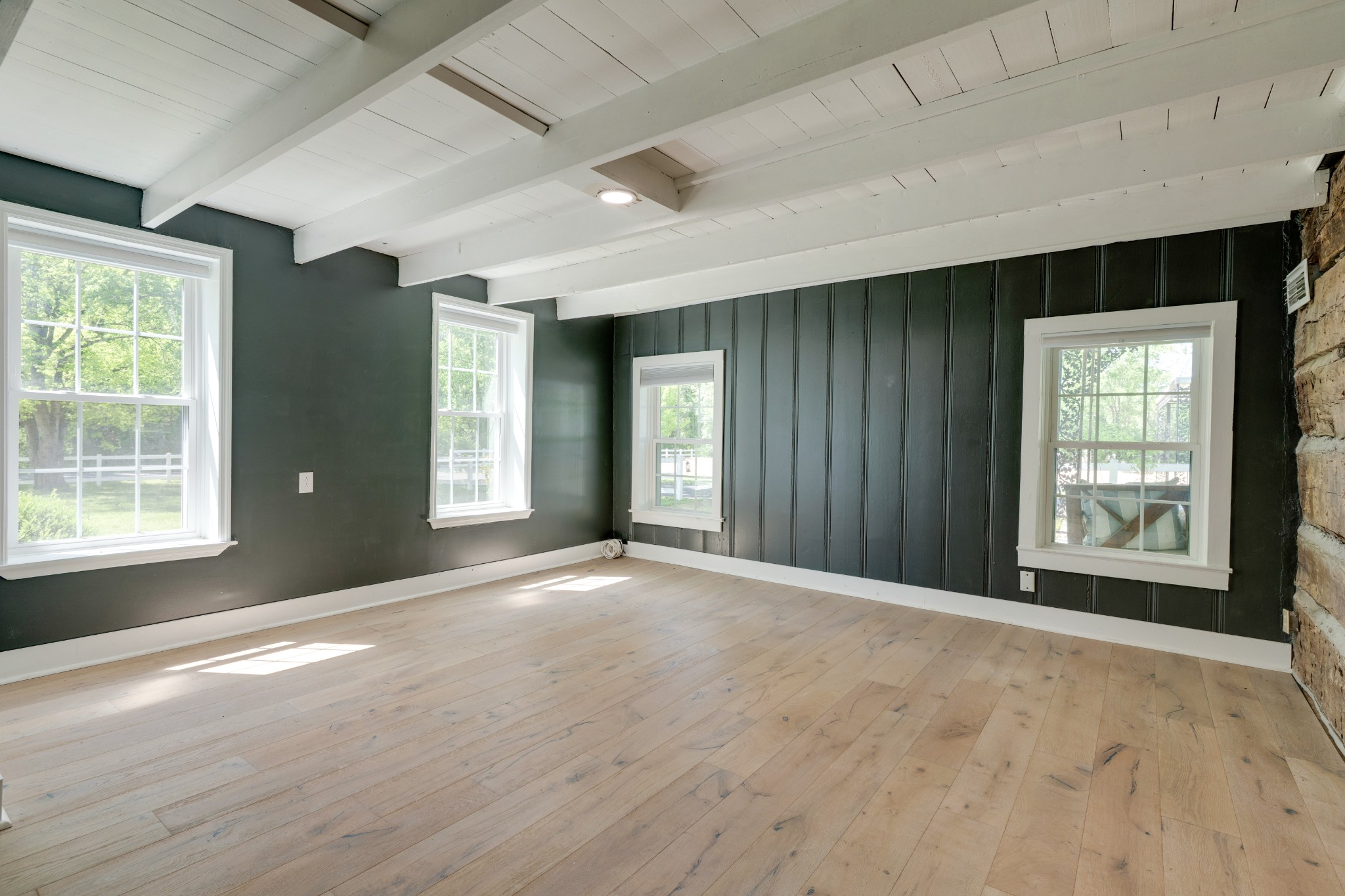 1199 Willis Branch Road Goodlettsville, TN 37072 - Photo 52 of 95 an empty room with windows