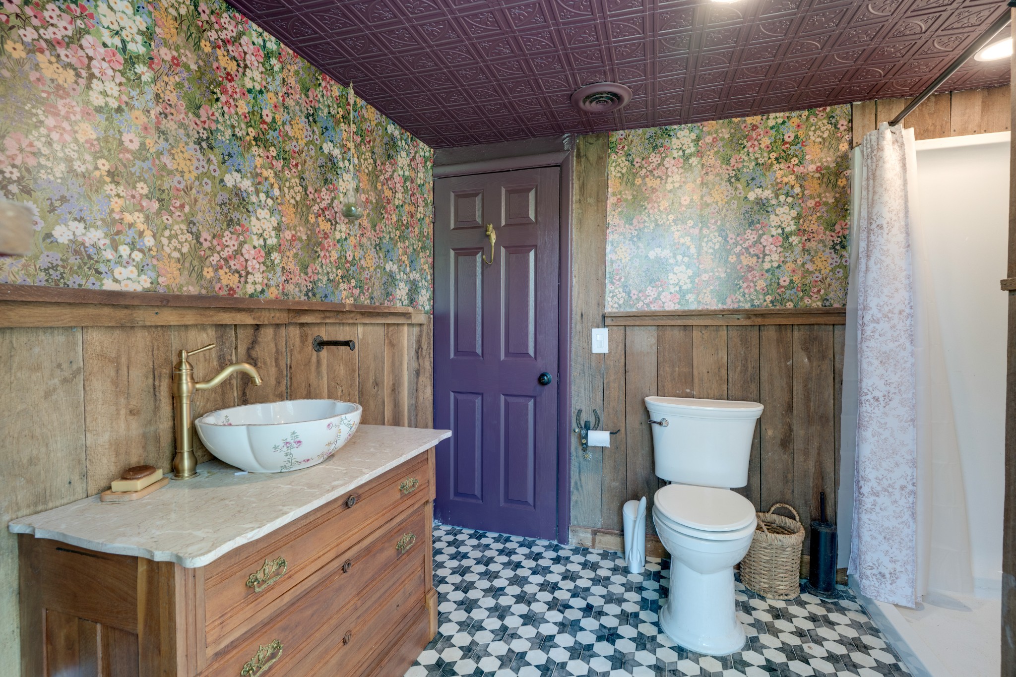 1199 Willis Branch Road Goodlettsville, TN 37072 - Photo 54 of 95 a bathroom with a granite countertop toilet sink and mirror