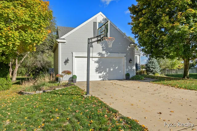 $484,000 | 1157 Corvette Drive, Jenison, MI 49428