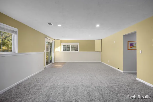 $484,000 | 1157 Corvette Drive, Jenison, MI 49428