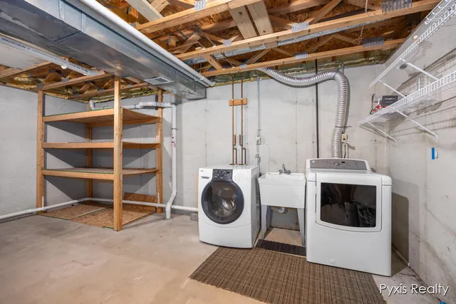 $484,000 | 1157 Corvette Drive, Jenison, MI 49428