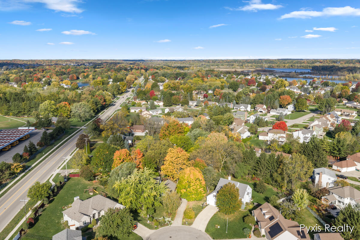 1157 Corvette Drive Jenison, MI 49428 - Photo 55 of 61 IMG_1049