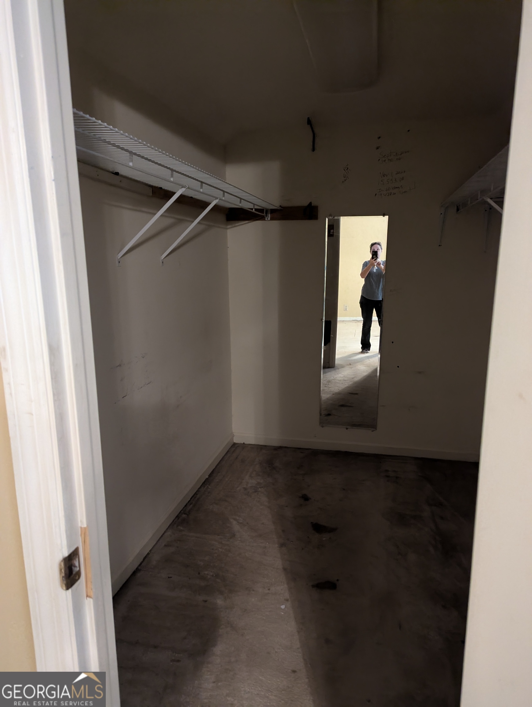 6111 Peake Road Macon, GA 31220 - Photo 13 of 21 a view of an empty room