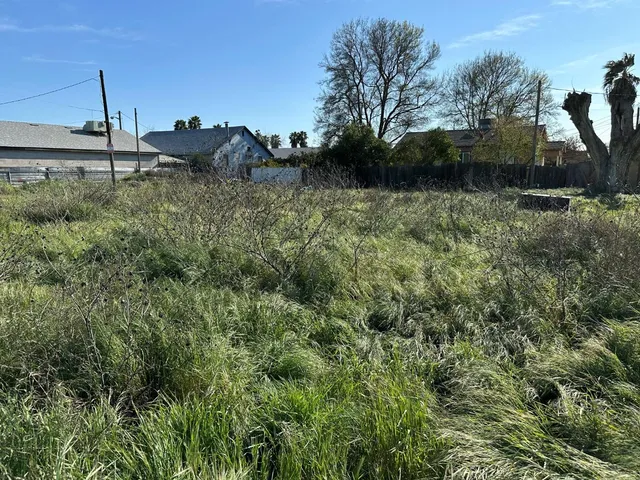 $120,000 | 102 I Street, Turlock, CA 95380