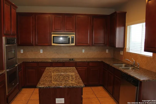 $2,200 | 27210 Trinity Cross, San Antonio, TX 78260