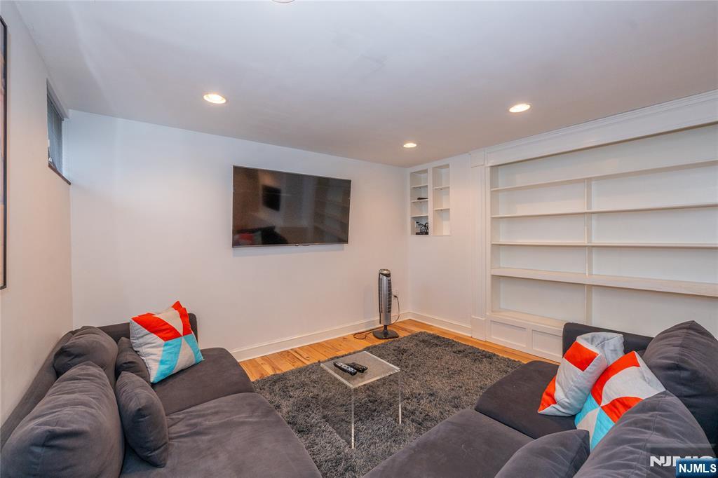 139 Glenwood Road Ridgewood, NJ 07450 - Photo 19 of 41