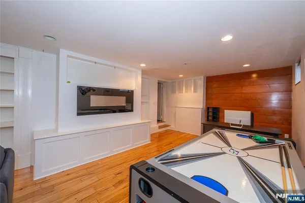 $10,500 | 139 Glenwood Road, Ridgewood, NJ 07450