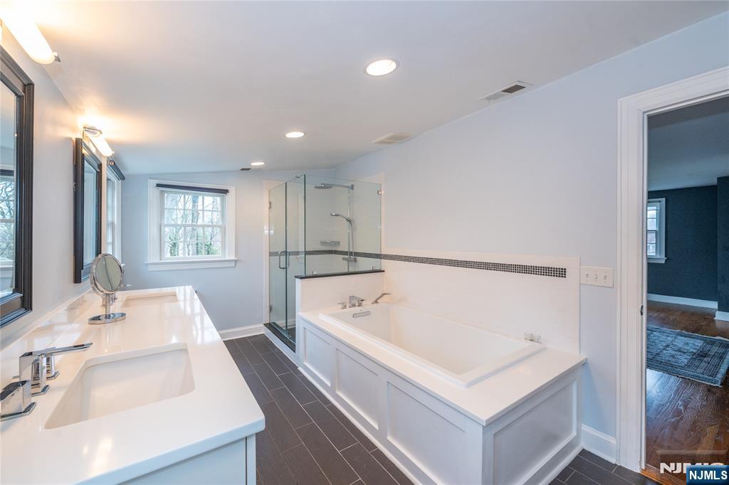 139 Glenwood Road Ridgewood, NJ 07450 - Photo 24 of 41