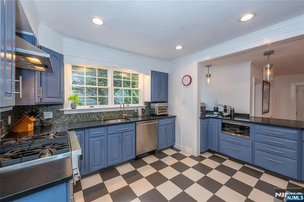 $10,500 | 139 Glenwood Road, Ridgewood, NJ 07450