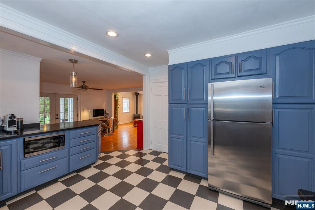 139 Glenwood Road Ridgewood, NJ 07450 - Photo 5 of 41