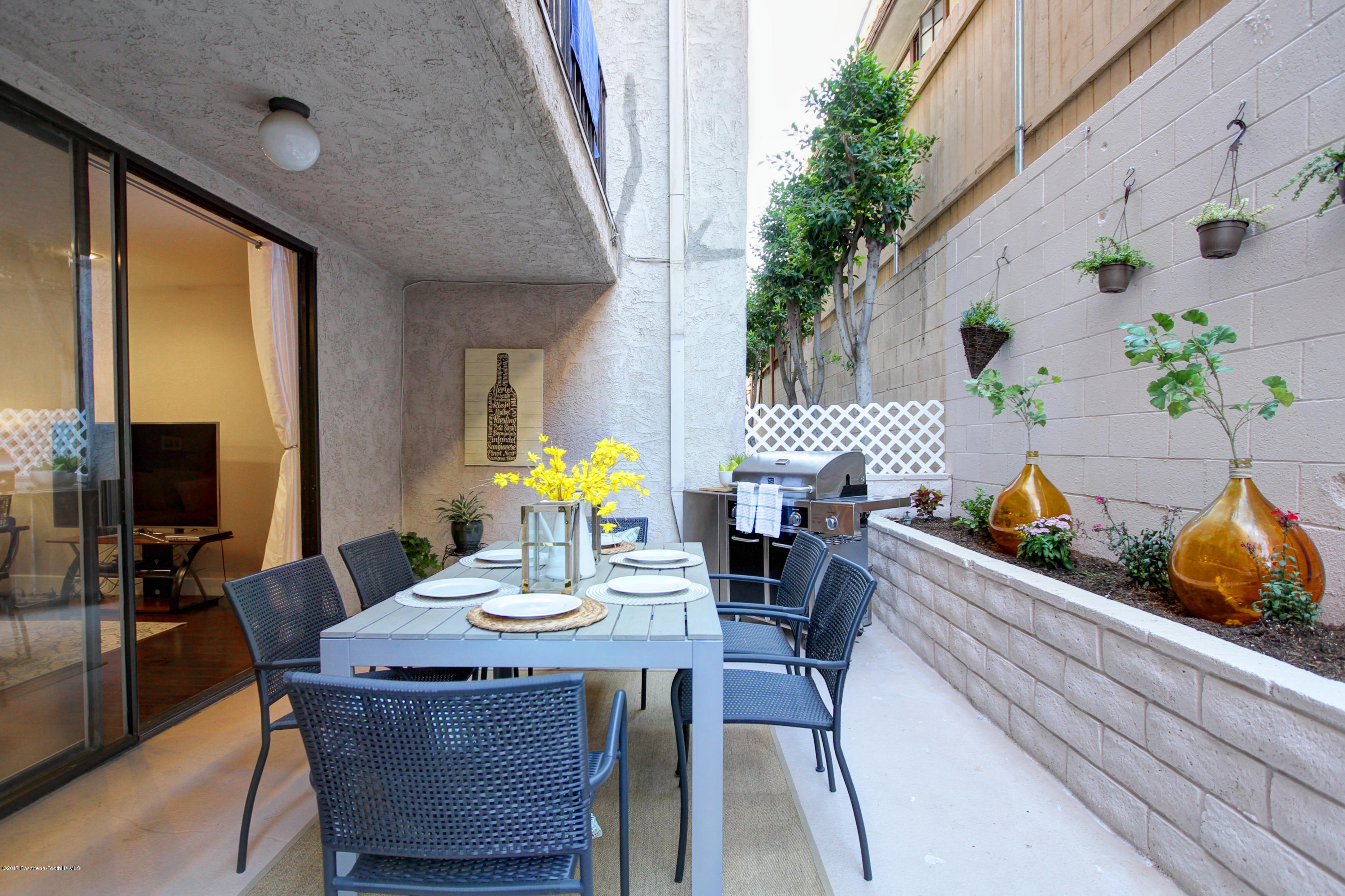 1401 Valley View Road, Unit 128 Glendale, CA 91202 - Photo 14 of 52 PATIO-5