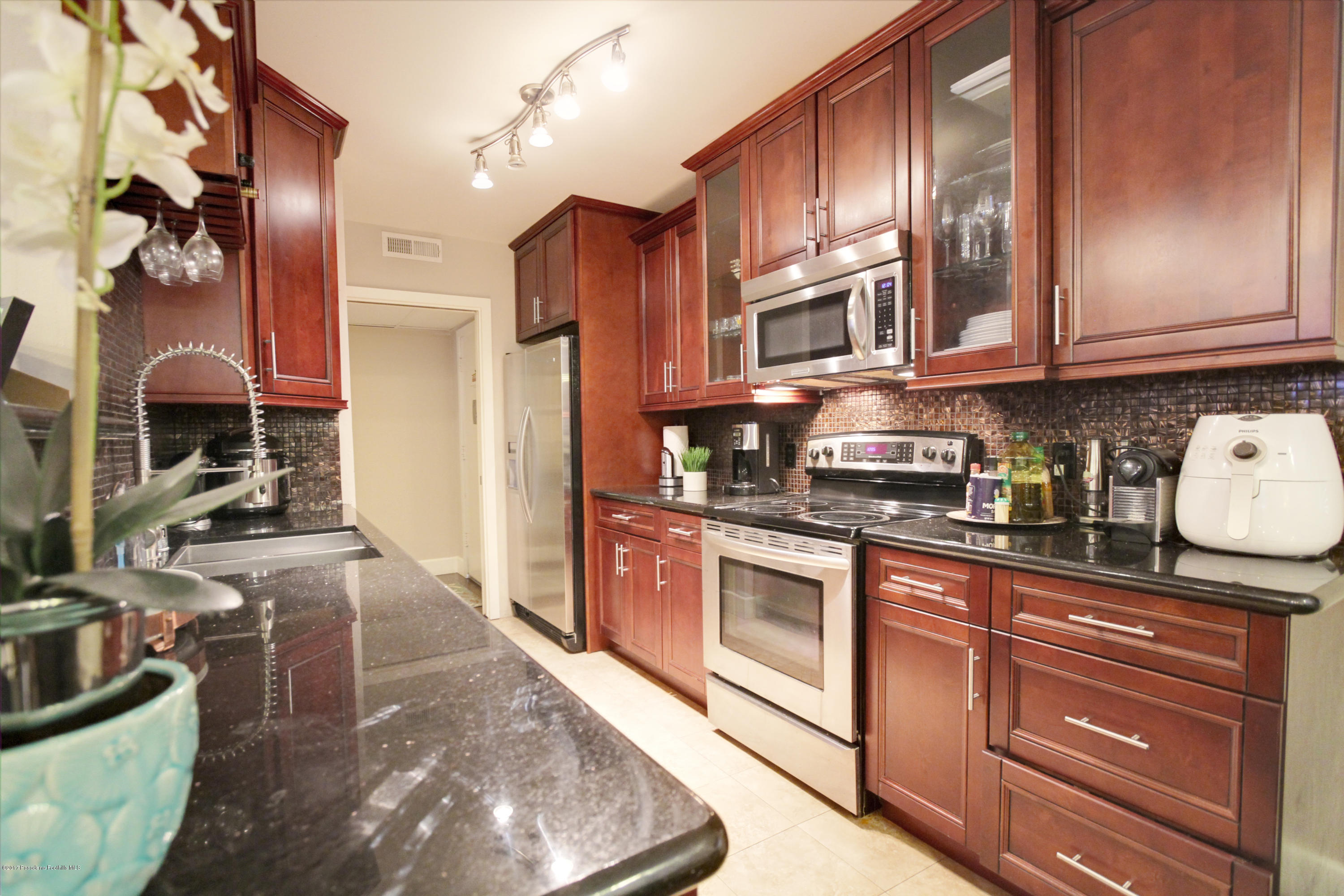 1401 Valley View Road, Unit 128 Glendale, CA 91202 - Photo 20 of 52 KIT-1