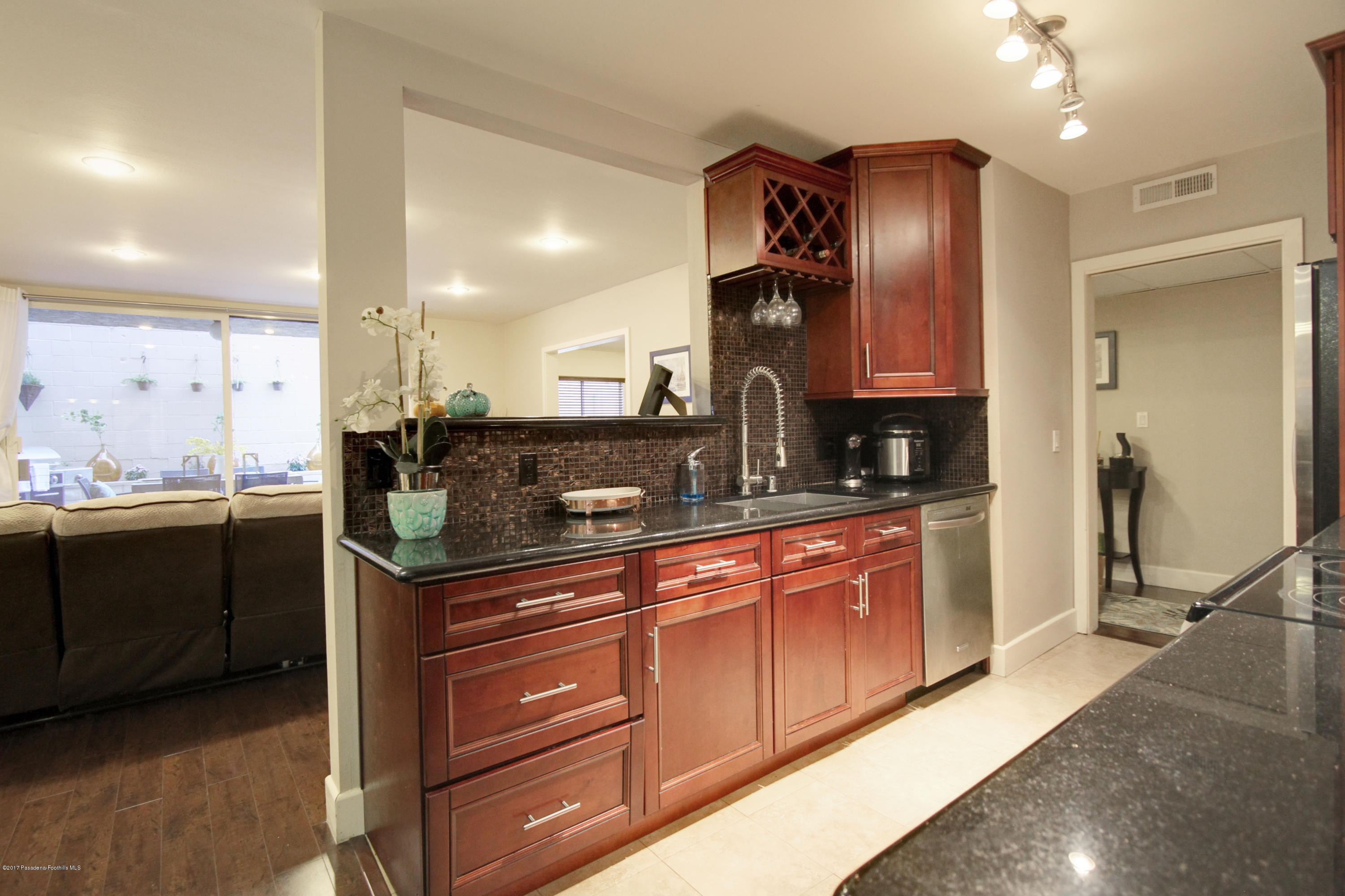 1401 Valley View Road, Unit 128 Glendale, CA 91202 - Photo 22 of 52 KIT-3
