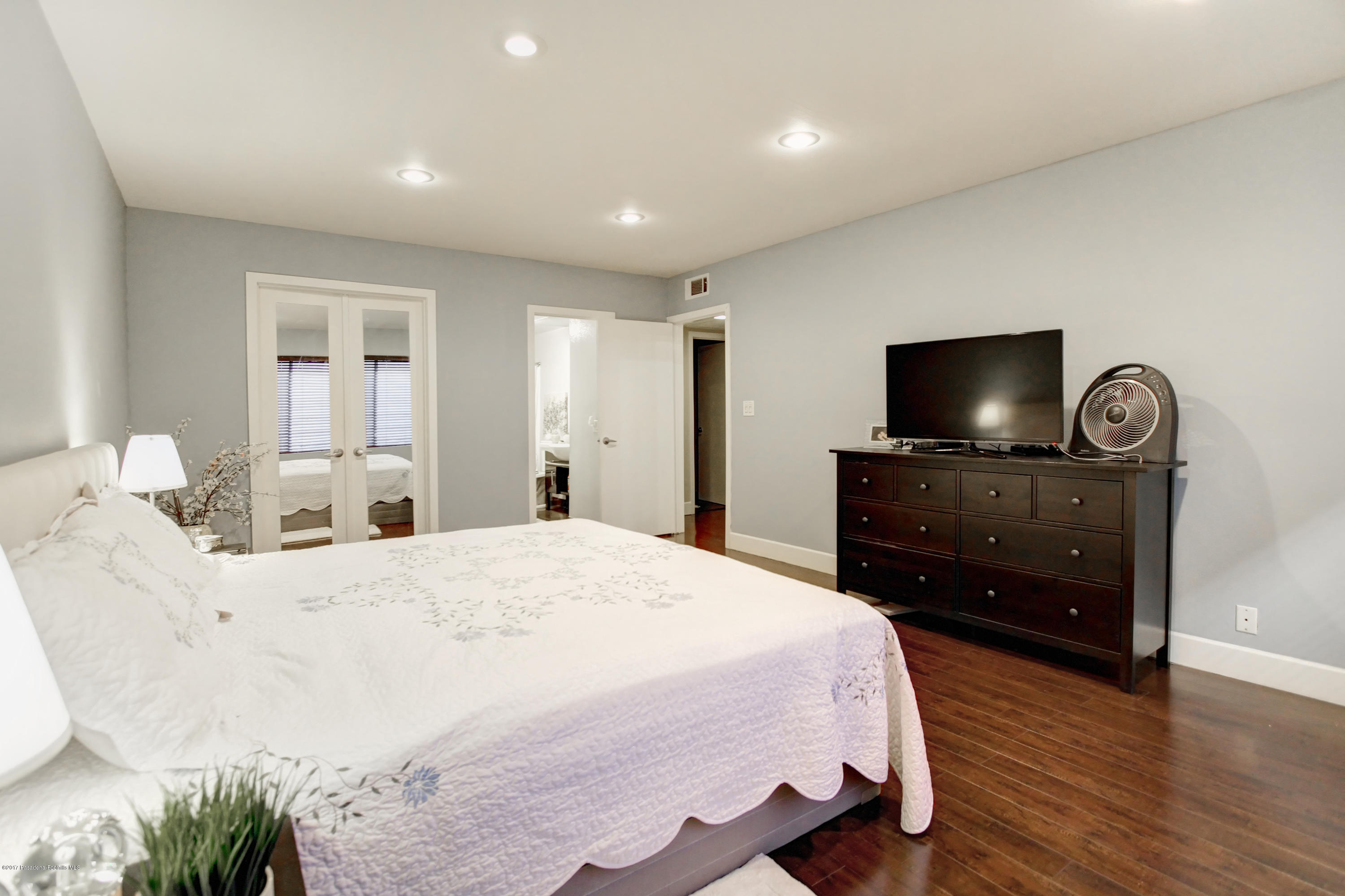 1401 Valley View Road, Unit 128 Glendale, CA 91202 - Photo 32 of 52 MBR-3