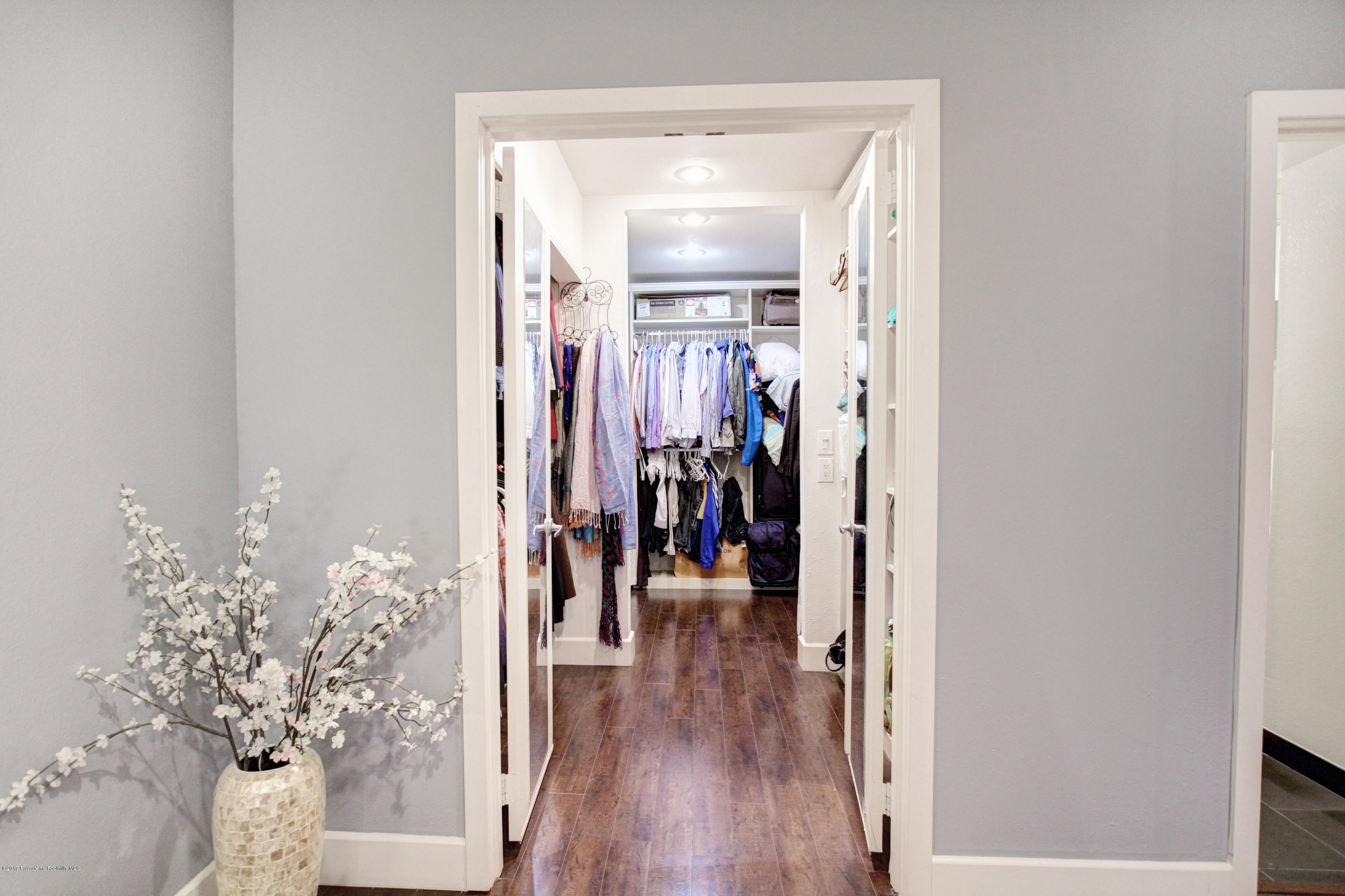1401 Valley View Road, Unit 128 Glendale, CA 91202 - Photo 34 of 52 MBR-CLOSET-1