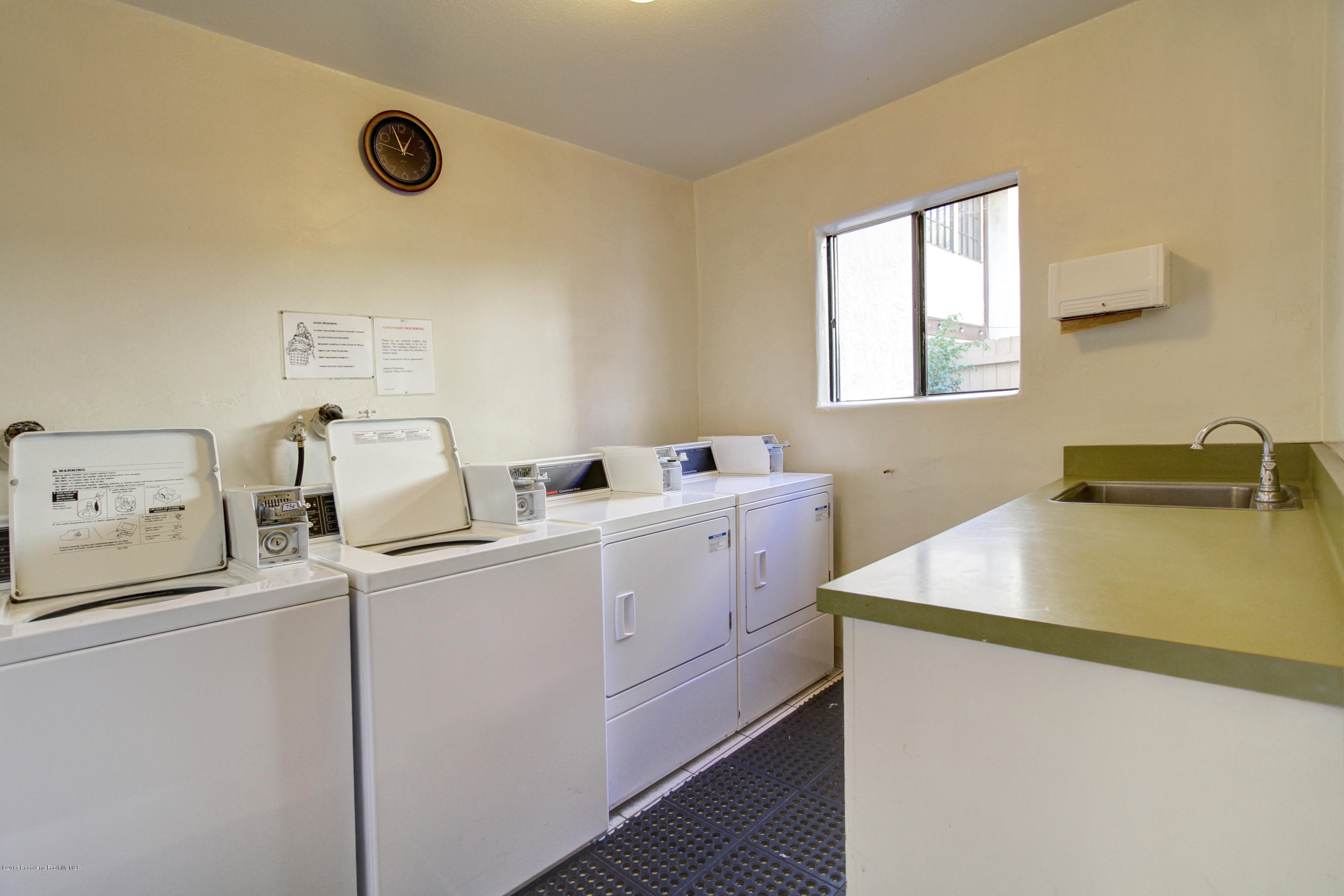 1401 Valley View Road, Unit 128 Glendale, CA 91202 - Photo 51 of 52 Laundry-Facility