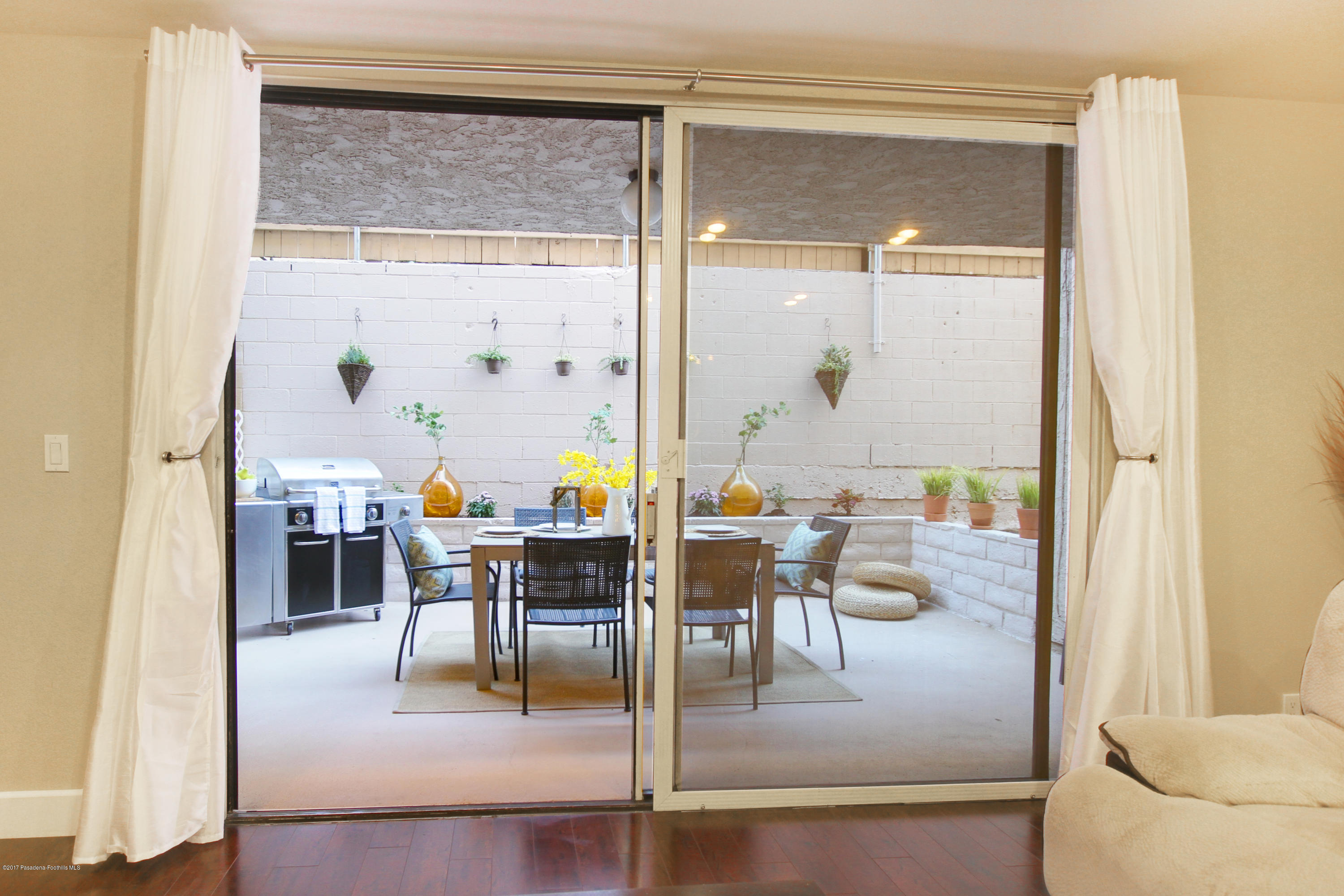 1401 Valley View Road, Unit 128 Glendale, CA 91202 - Photo 9 of 52 LR-7