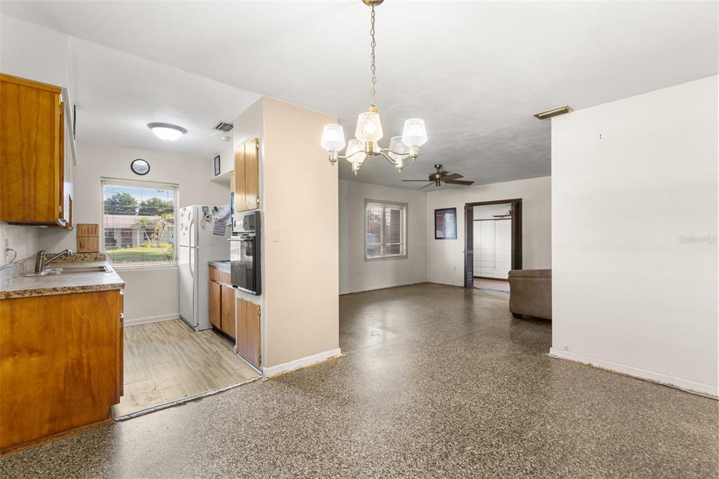 2168 Ridge Drive Winter Park, FL 32792 - Photo 4 of 19 Gallery Image 4