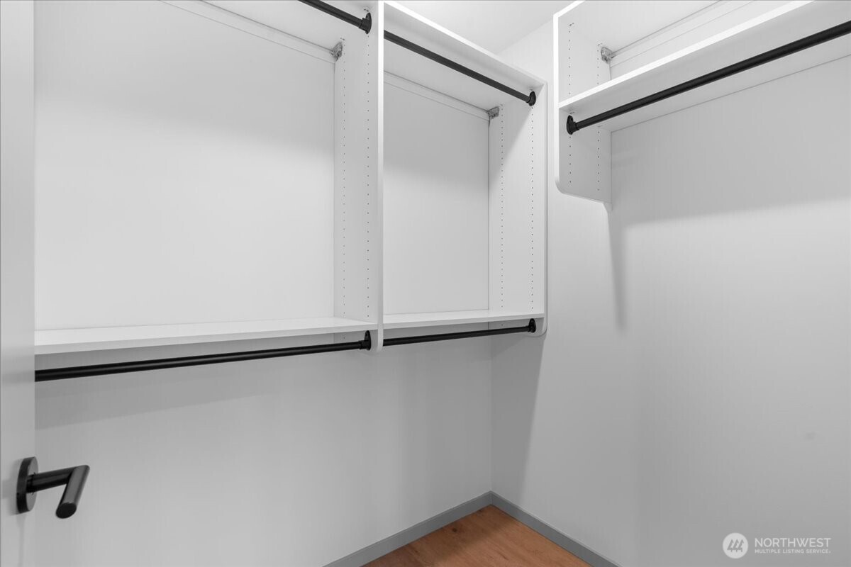 4106 49th Avenue Southwest Seattle, WA 98116 - Photo 10 of 17